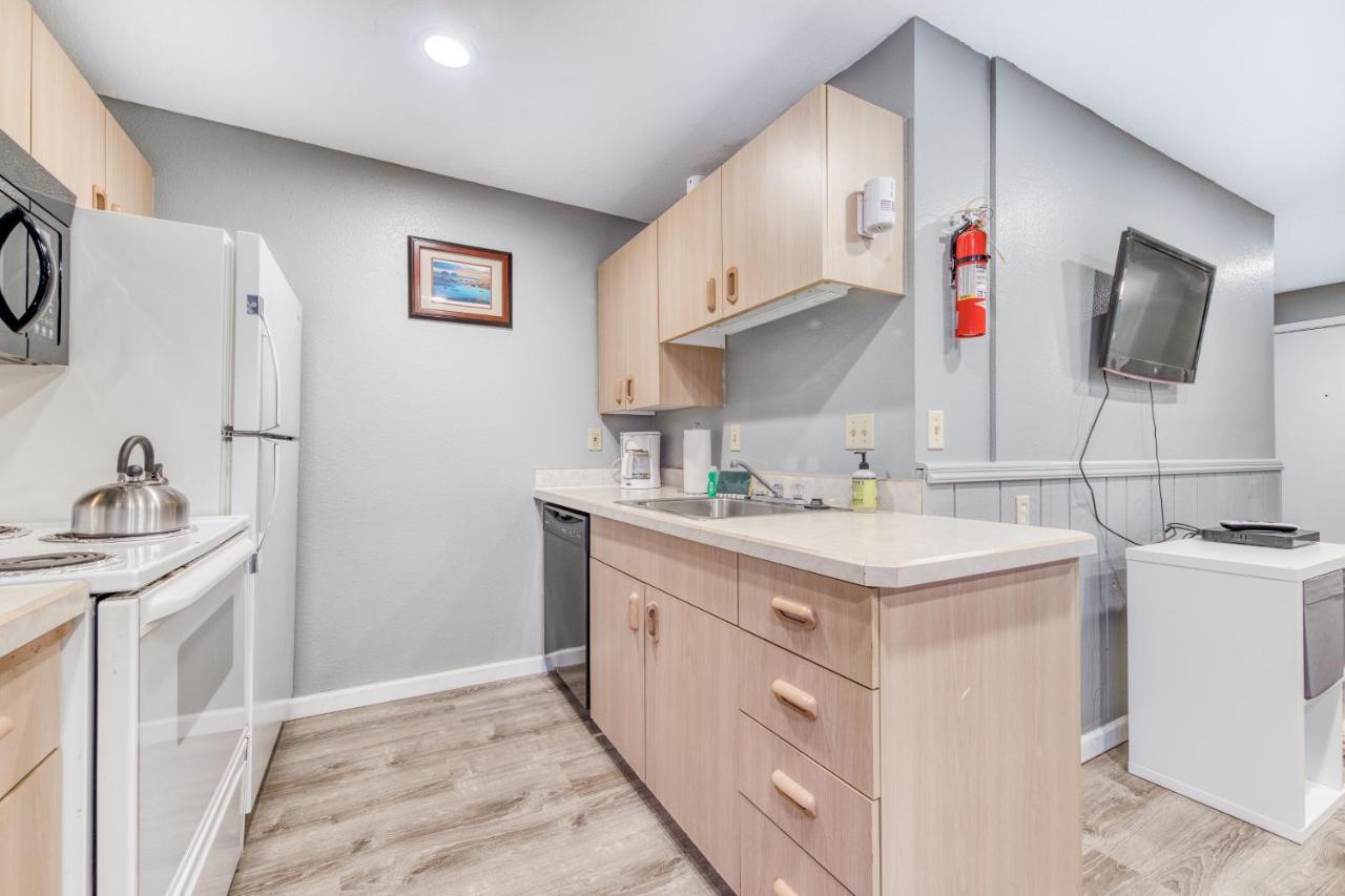 Sea Treasures Inn #211 & #212 Rockaway Beach Esterno foto