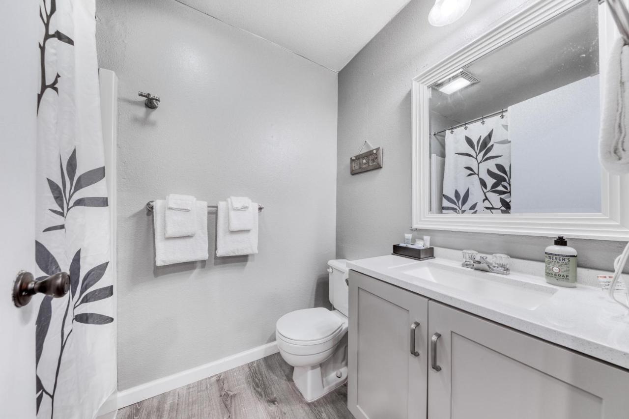 Sea Treasures Inn #211 & #212 Rockaway Beach Esterno foto
